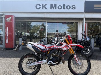 RIEJU MRT 50 PRO ENDURO COLORIS ROUGE / BLANC