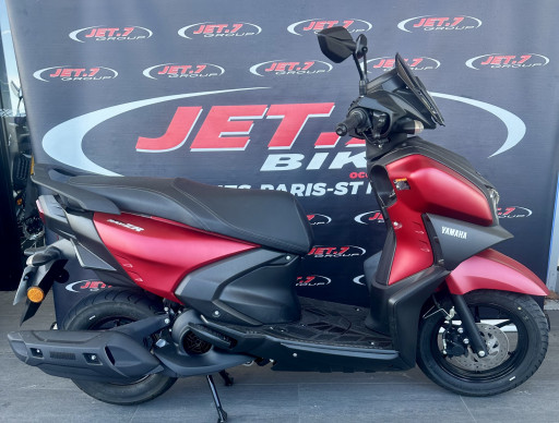 YAMAHA RAYZR 125 ETAT NEUF GARANTIE 2030 1ER MAIN 