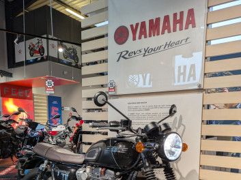 TRIUMPH BONNEVILLE T120
