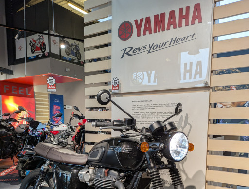 TRIUMPH BONNEVILLE T120