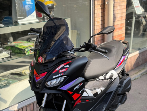 APRILIA SR 125 GT REPLICA NEUF GARANTIE 60 MOIS