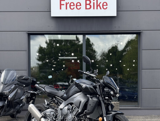 YAMAHA MT-10