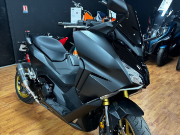 HONDA FORZA 750