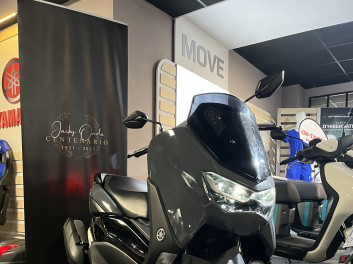 YAMAHA NMAX 125