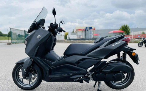 YAMAHA X-MAX 125 IRON