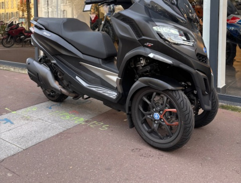 PIAGGIO MP3 530 HPE EXCLUSIVE