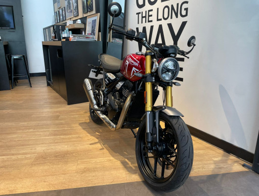 TRIUMPH SPEED 400 - ACCESSIBLE A2 - 1100 KMS - MAI 2025