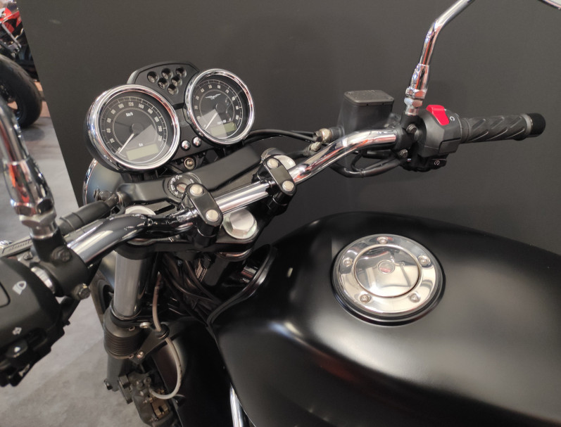 MOTO GUZZI V7 STONE