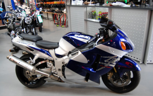 SUZUKI GSX 1300 R