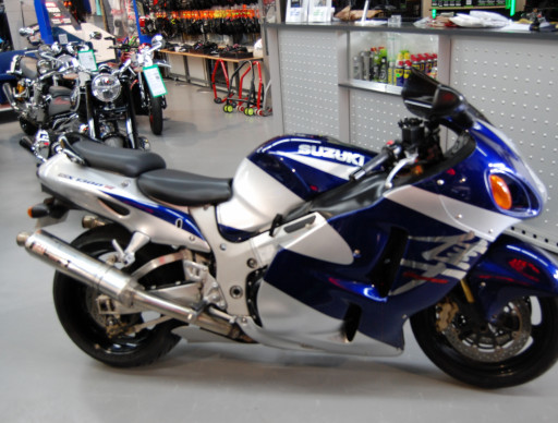 SUZUKI GSX 1300 R