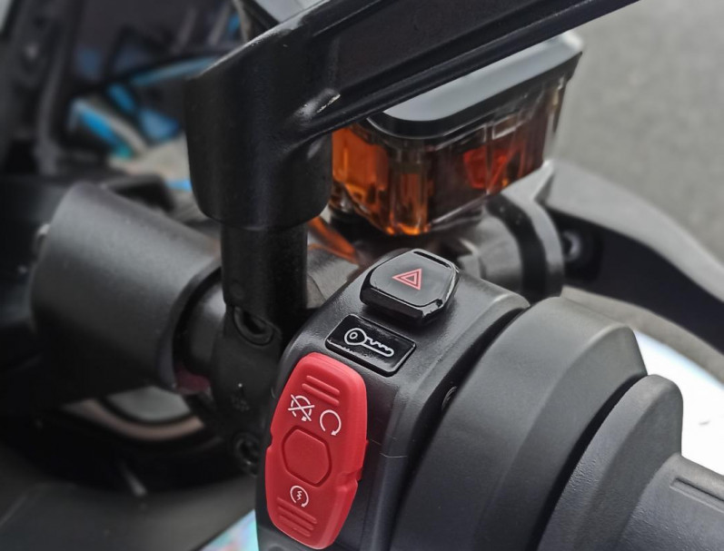 CF MOTO 800NK AVANCED TC