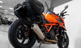 KTM - 1290 SUPER DUKE R