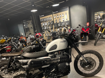 TRIUMPH SCRAMBLER 1200 XE X-TREM