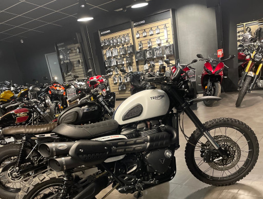 TRIUMPH SCRAMBLER 1200 XE X-TREM