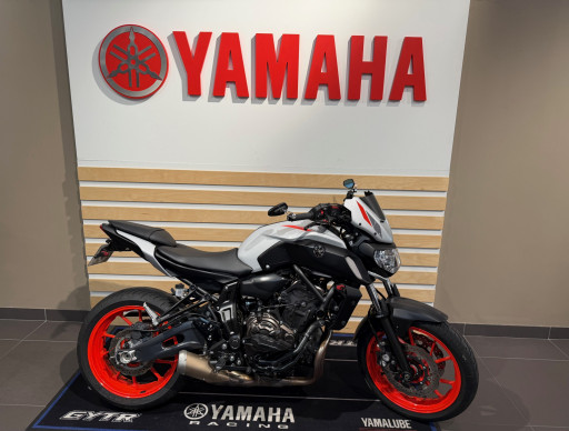 YAMAHA MT-07 (47.5CV)
