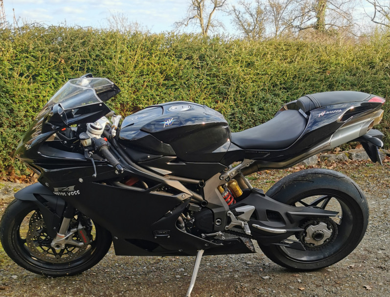 MV AGUSTA F4