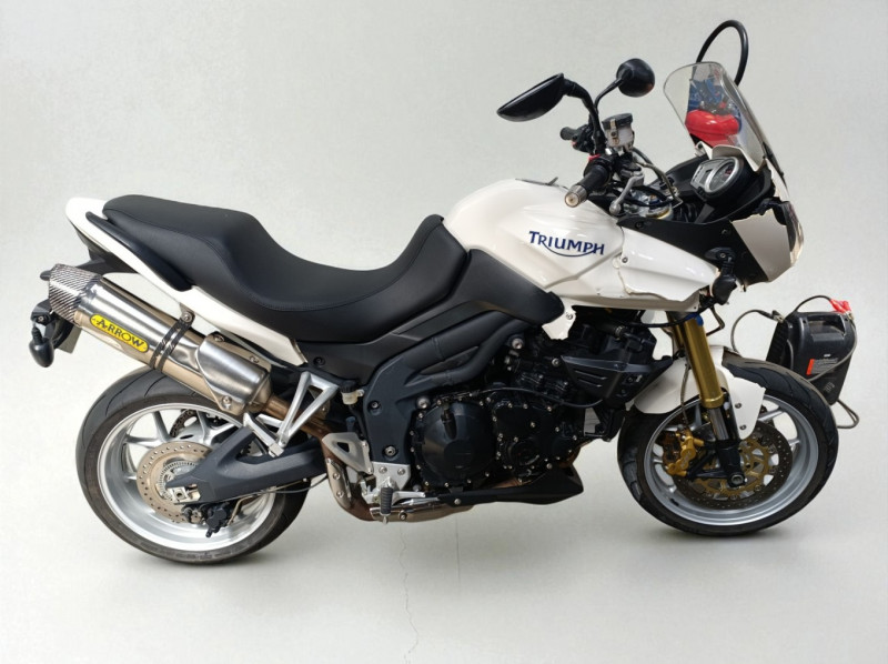 TRIUMPH TIGER 1050