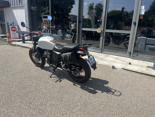 SWM - OUTLAW 125 - 2024 - 5985KM - OCCASION - GARANTIE / REVISEE / LIVRAISON POSSIBLE