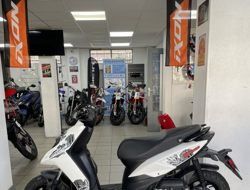 Piaggio Typhoon 50 2T GARANTIE 3 MOIS / Financement possible exemple 4x 400€!