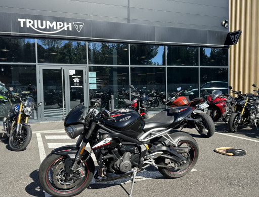 TRIUMPH STREET TRIPLE 765 RS
