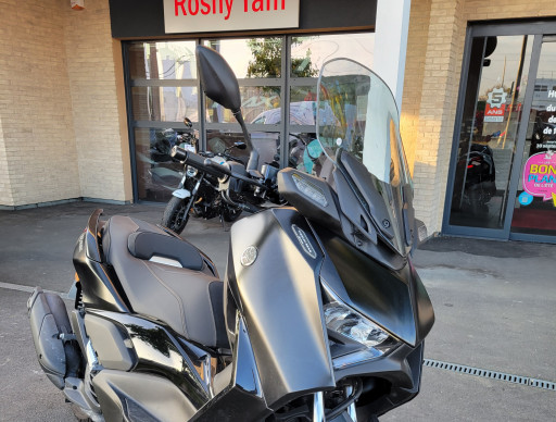 YAMAHA XMAX 125 TECH MAX 2024 PERMIS B