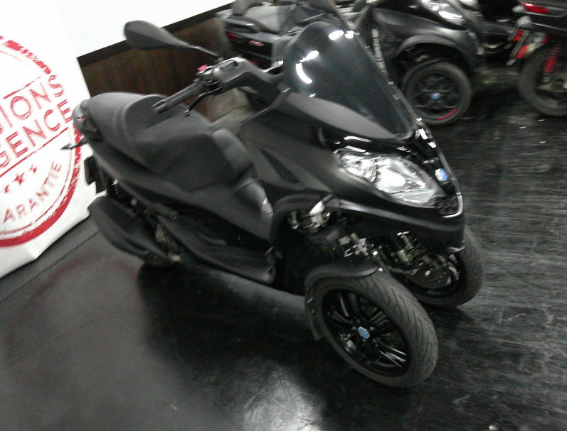 PIAGGIO MP3 300 HPE 2024 20600KM