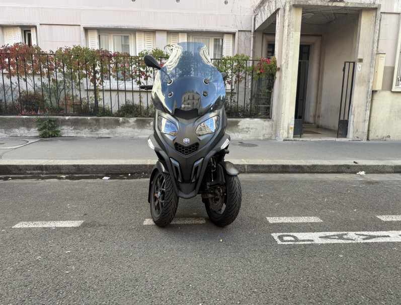 PIAGGIO MP3 530 CC HPE EXCLUSIVE GARANTIE 36 MOIS NOIR MAT TRES BON ETAT CRIT