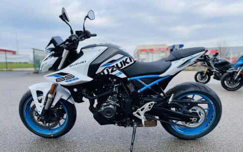 SUZUKI GSX-8S