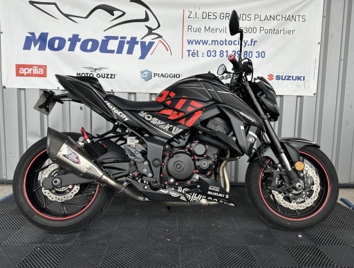 SUZUKI GSX-S 750