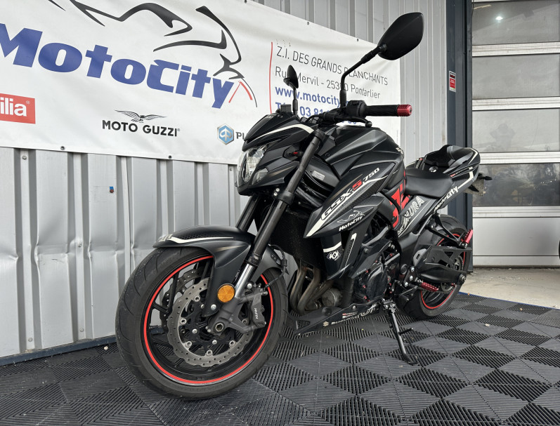SUZUKI GSX-S 750