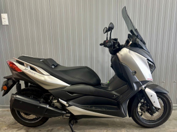 YAMAHA XMAX 300