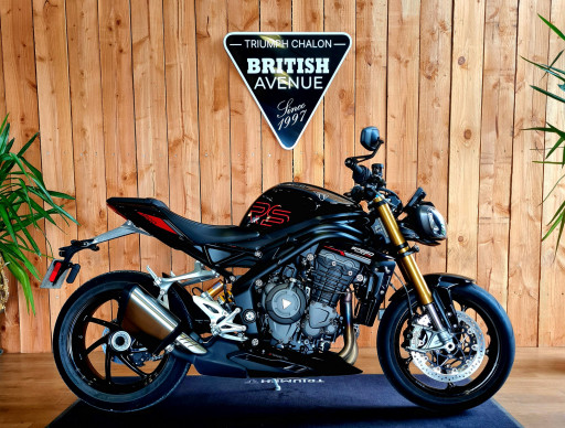 TRIUMPH SPEED TRIPLE 1200 RS