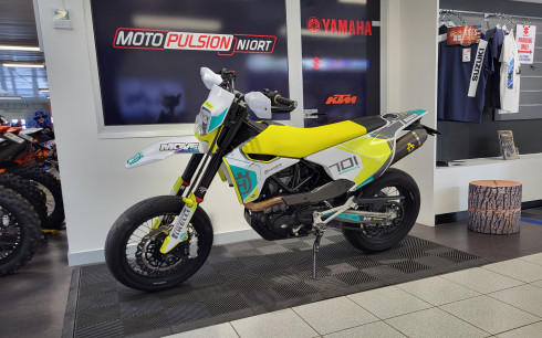 HUSQVARNA 701 SUPERMOTO Full