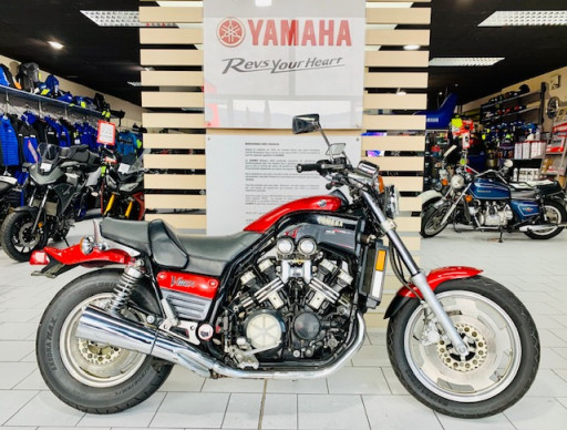 YAMAHA VMAX 1200