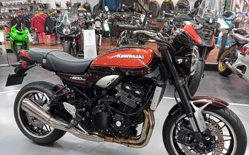 KAWASAKI Z900RS