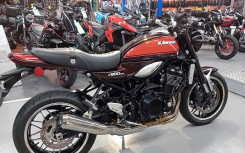 KAWASAKI Z900RS