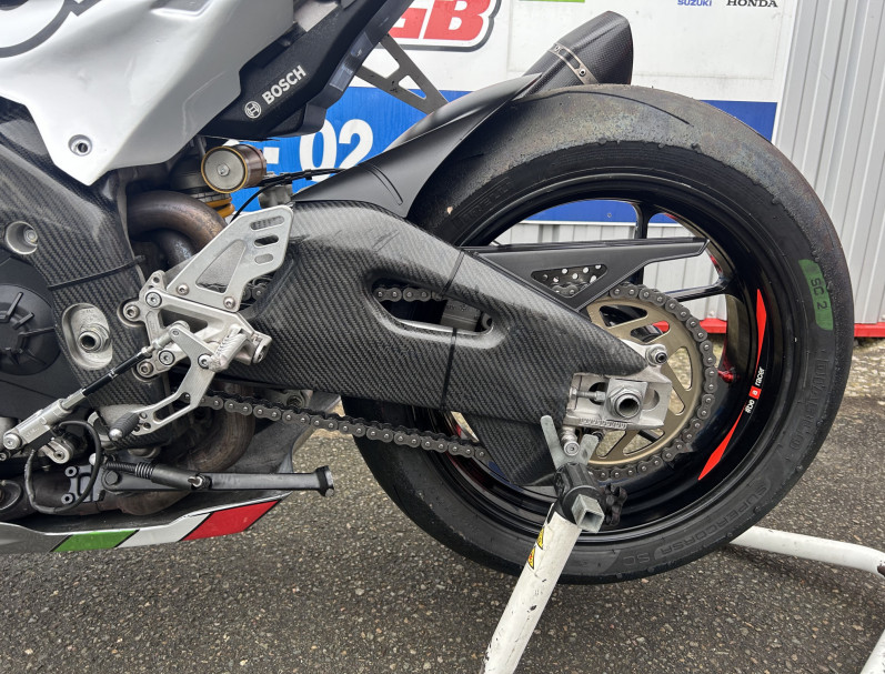 APRILIA RSV4 1000 RR