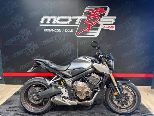 HONDA CB 650 RA à partir de 186€/MOIS