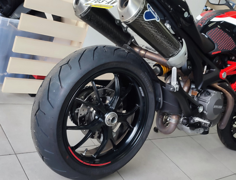 DUCATI 796 MONSTER A2