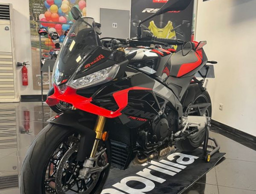 APRILIA TUONO 1100 V4 FACTORY