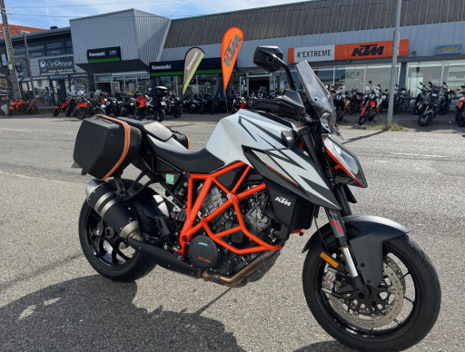 KTM 1290 SUPER DUKE R