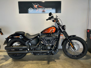 HARLEY-DAVIDSON SOFTAIL STREET BOB 1868