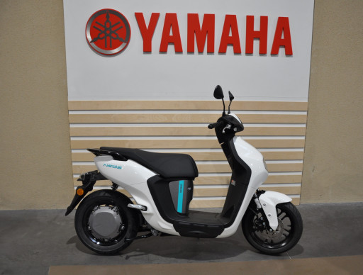 YAMAHA NEO
