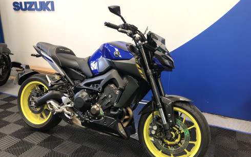 YAMAHA MT-09