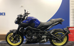 YAMAHA MT-09