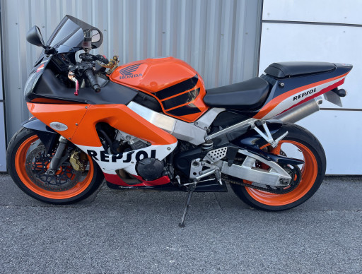 HONDA CBR 1000 RR REPSOL