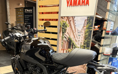 YAMAHA XSR 900