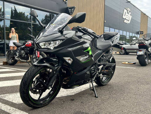 KAWASAKI NINJA 400