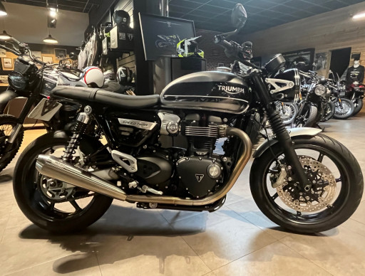TRIUMPH SPEED TWIN 1200