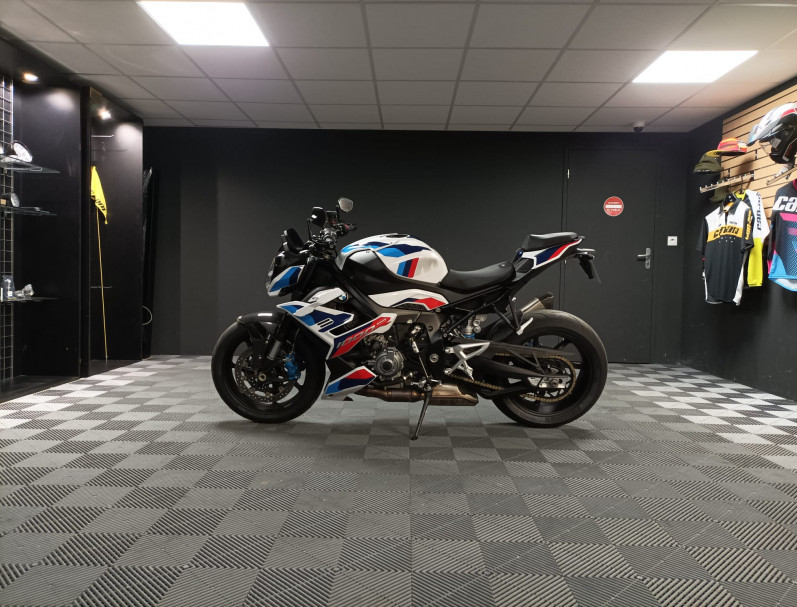 BMW M 1000 R  M1000R